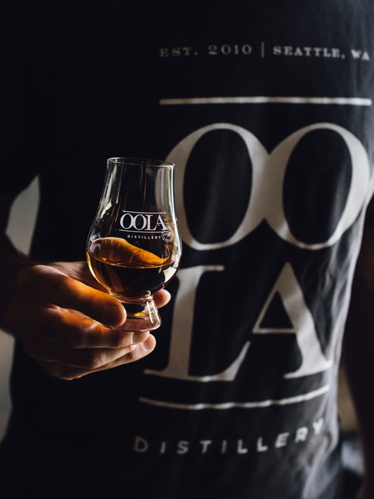 "OOLA" Monogramed Glencairn Glass